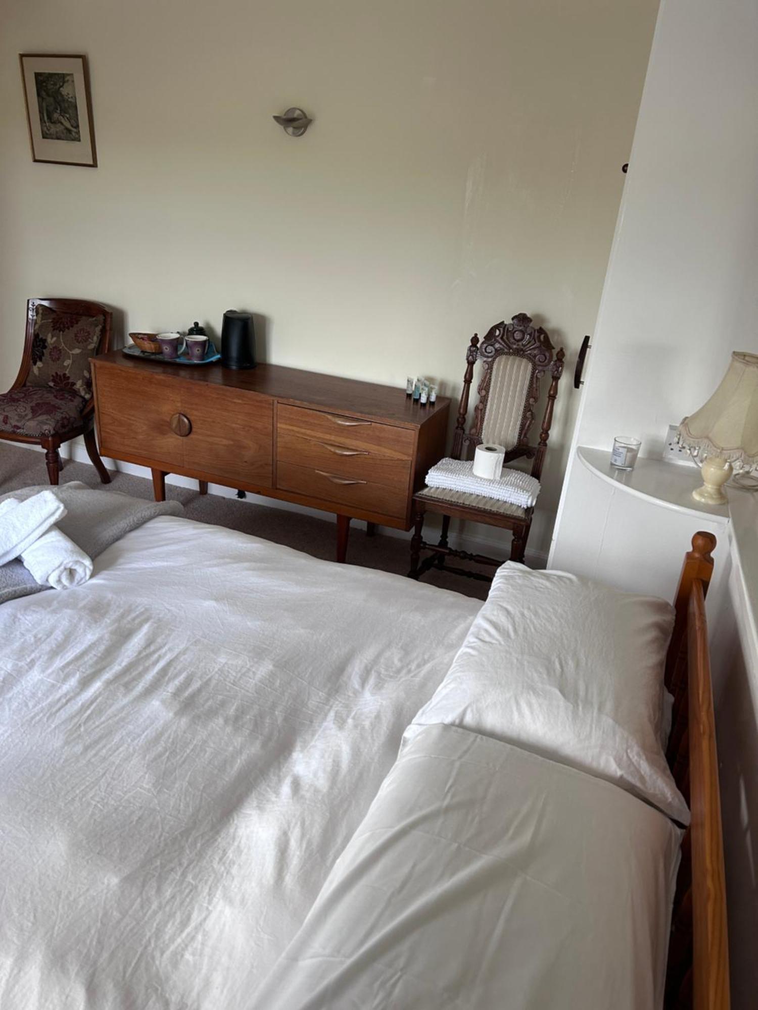 Lucy Cross Guest House المظهر الخارجي الصورة